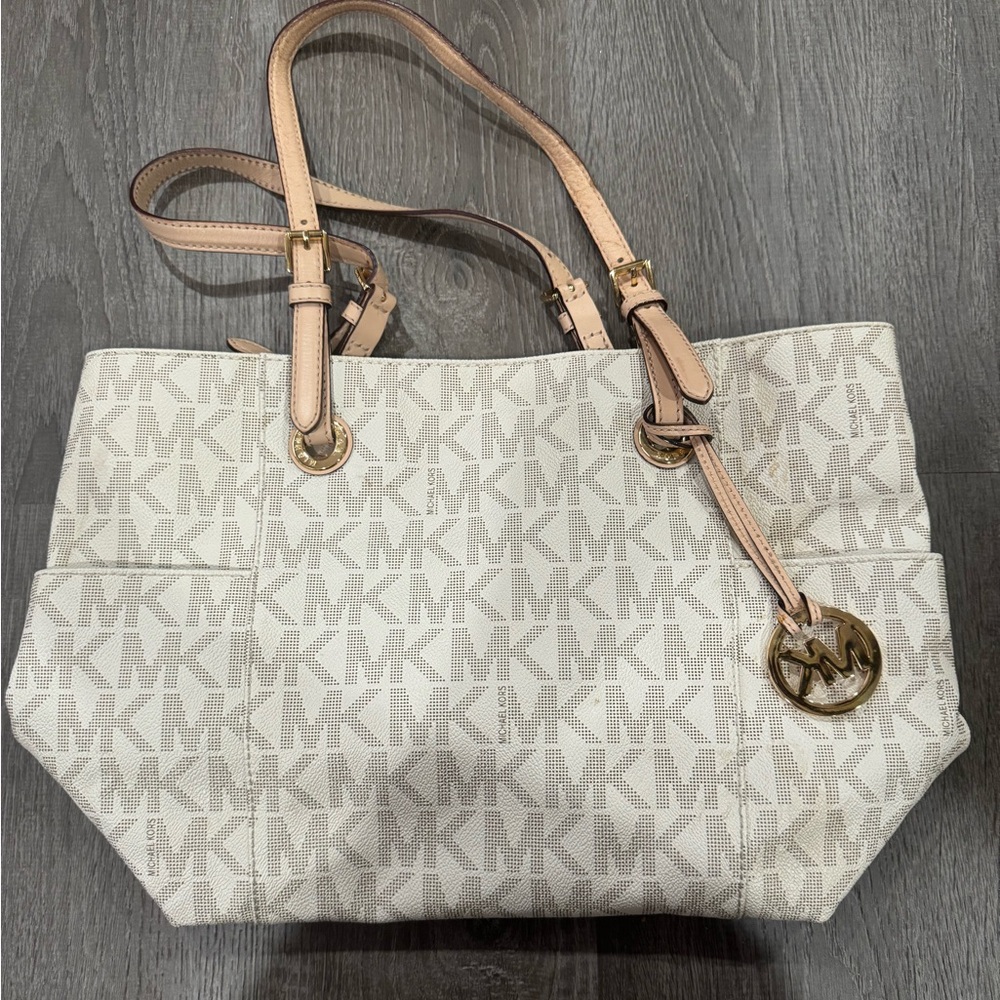 MICHAEL Michael Kors Jet Set Logo Print Signature Vanilla Tote Handbag